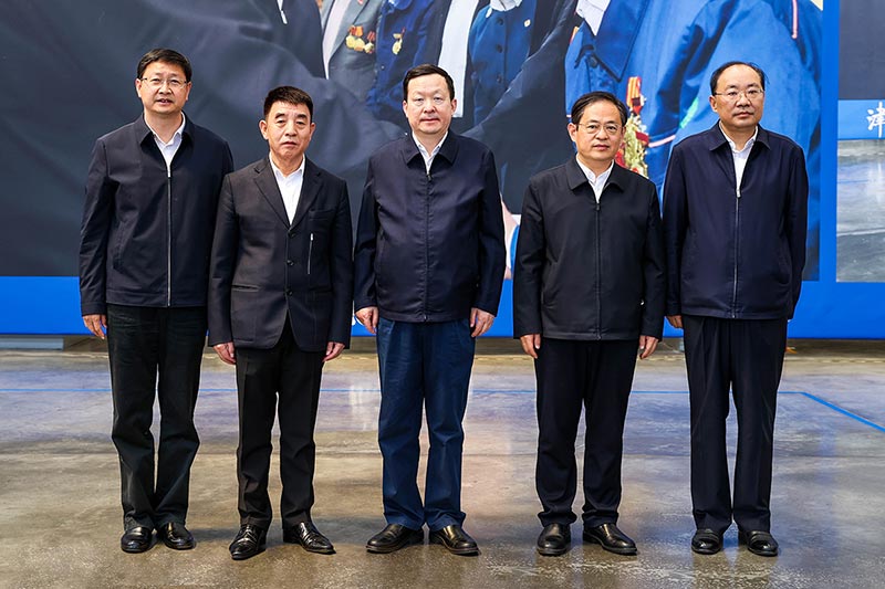 守住防疫底線，穩(wěn)抓安全生產(chǎn)